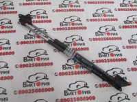 Амортизатор крышки багажника Toyota Ipsum SXM10 (1998)