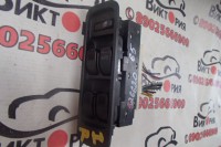 Кнопка управления стеклоподъемниками Toyota Duet M100A (2002)