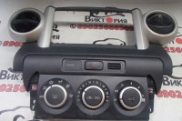 Управление климатической установкой / управление печкой Toyota Ist NCP60 (2002)